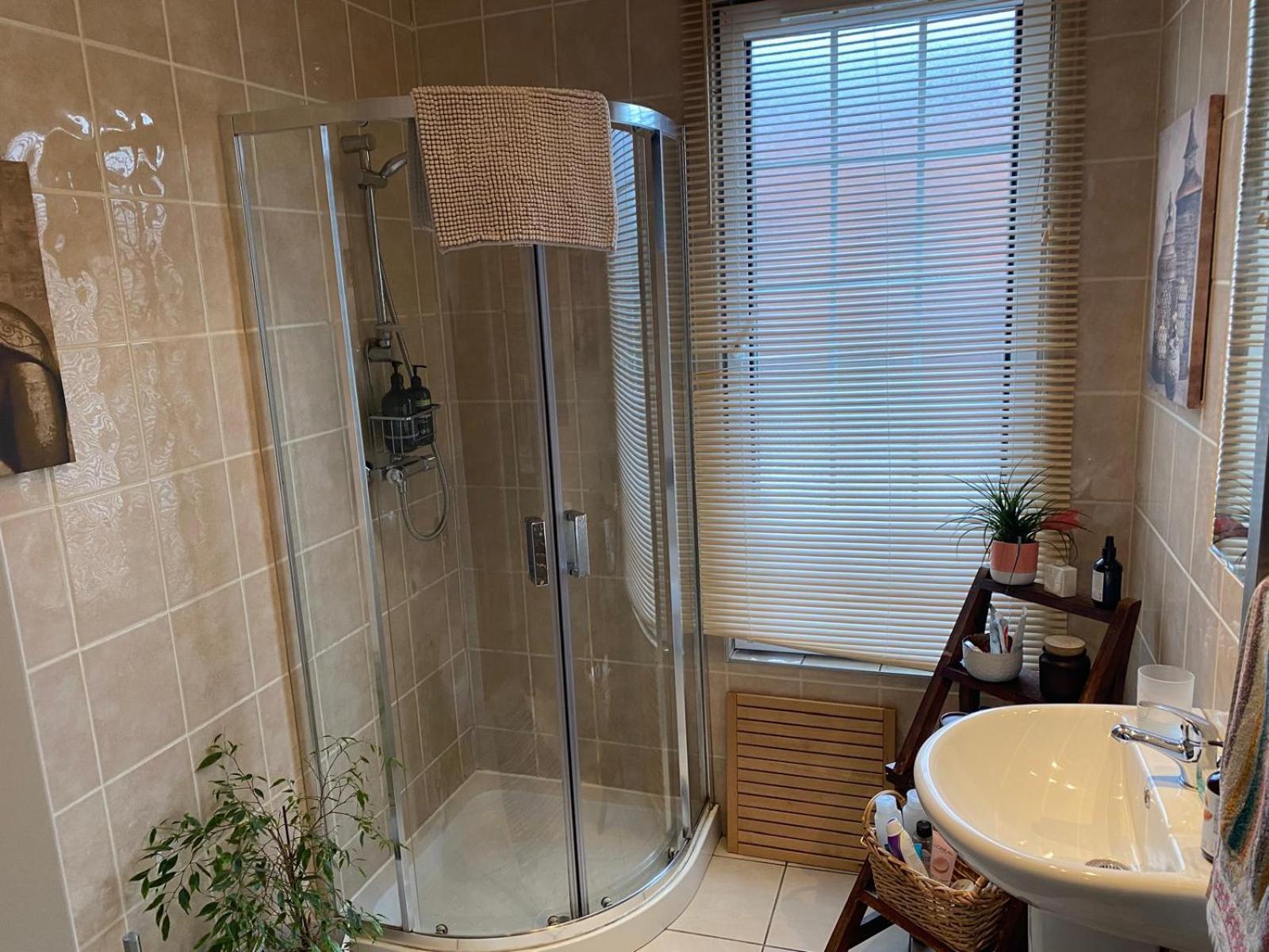 True Colours Apartment In Central Location 뱅거 외부 사진